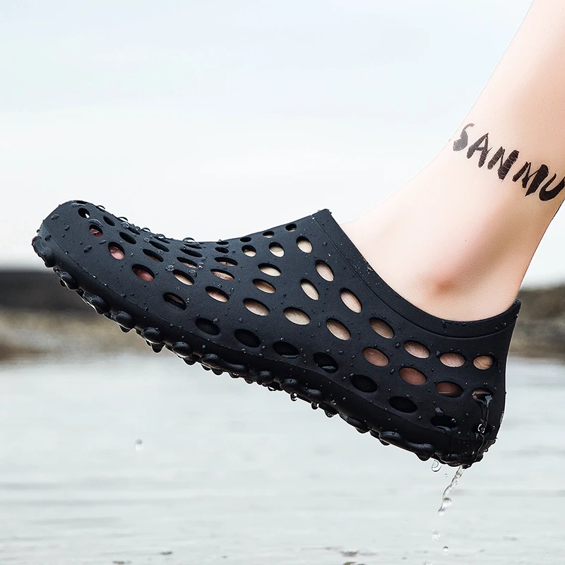 Men's Plastic Mesh Slip-On Water Shoes Breathable Anti-Slip Beach Shoes Outdoor Wading Sandals Quick Dry Hiking Stream Crossi...