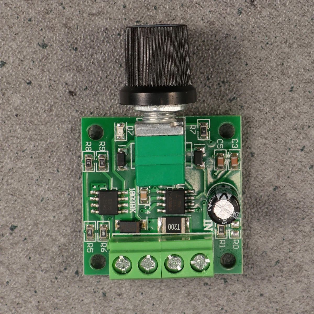 

32*32*15Mm 1.8V-15Vdc 2A 30W Pwm Speed Regulator Dc Adjustable Duty Cycle 0%-100% Low Voltage Speed Controller Control Dc Motor