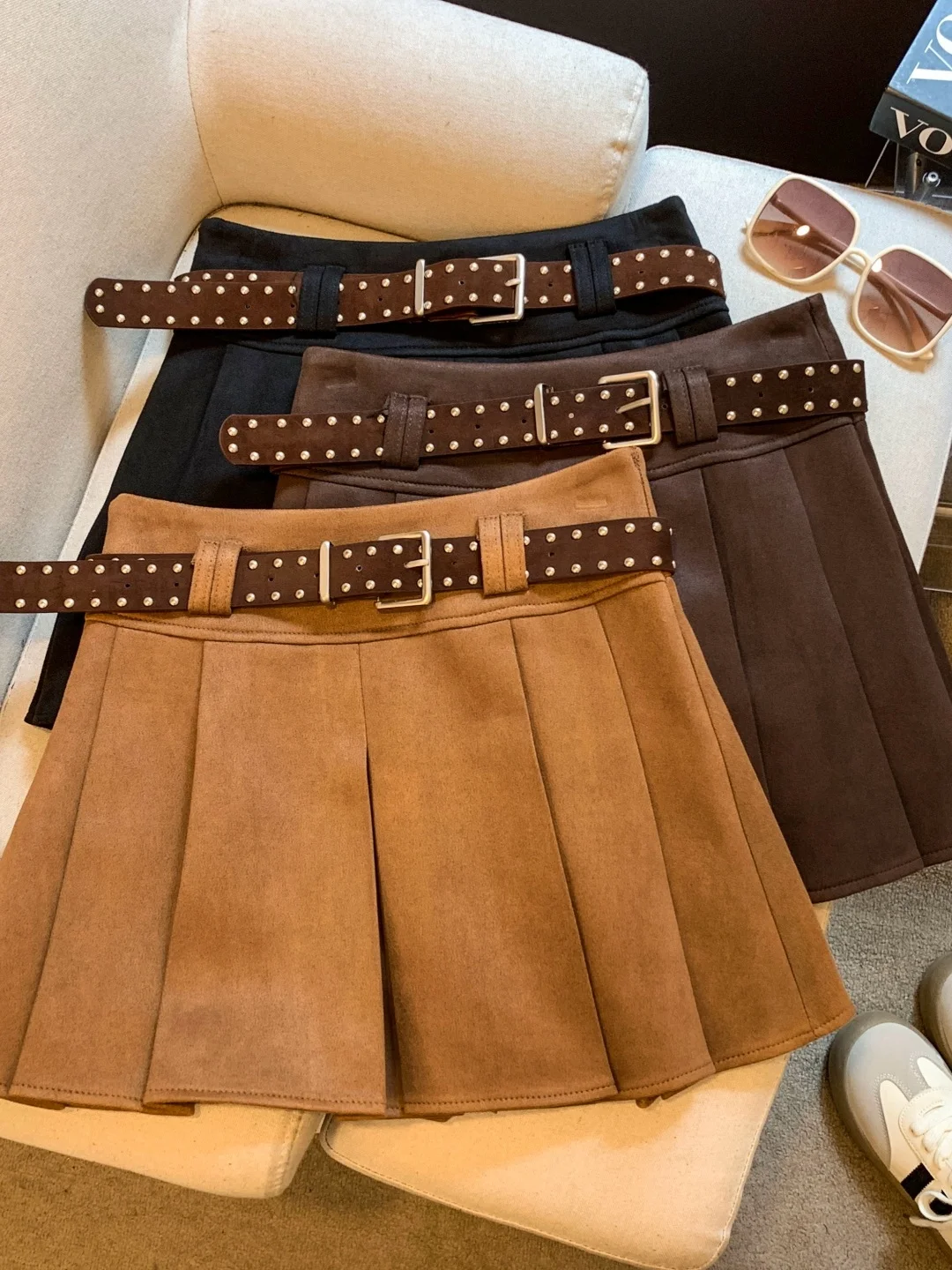 Korean Style High Waist Pleated  Skirt for Women Vintage Belted A-Line Half Skirt Commute Style Zipper Closure Loose Fit