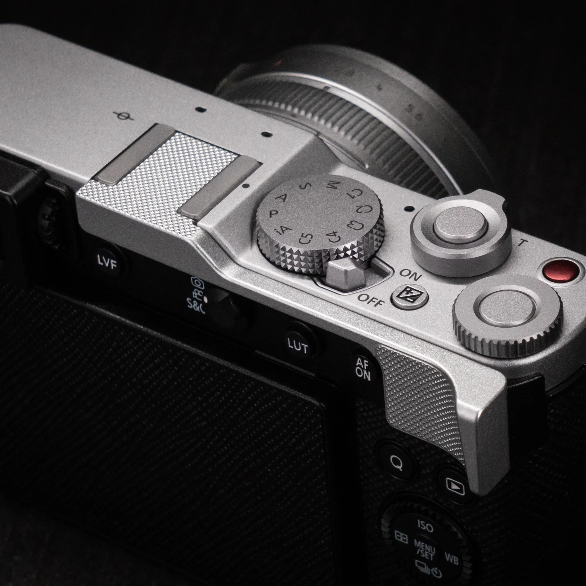 Aluminium-Metall-Handgriff für Panasonic LUMIX L10 Kamera, ergonomisch gestaltet. – Detail 8