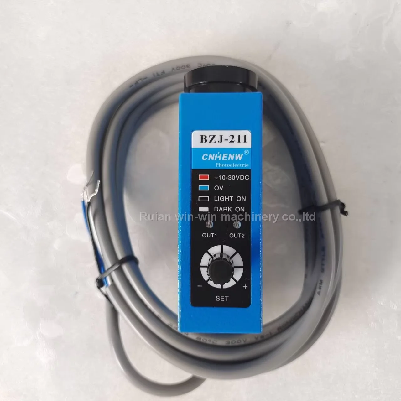 

2pcs BZJ-211 color mark sensor color for bag making machine100% original and new