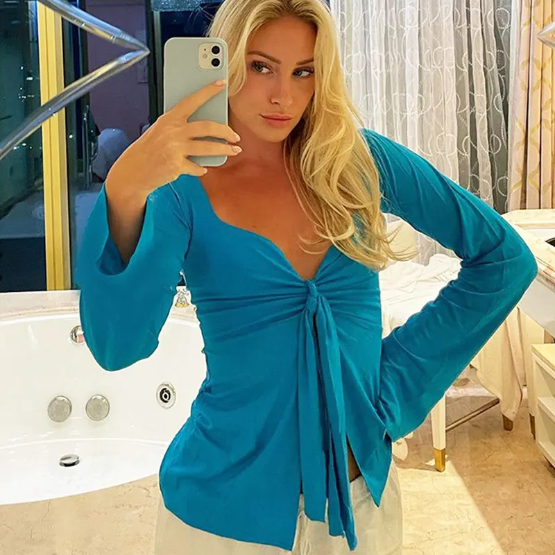 Nuova t-shirt autunno inverno donna Sexy petto basso scollo a v Top Streetwear moda maniche lunghe solido femminile Club Party Versatile Tees