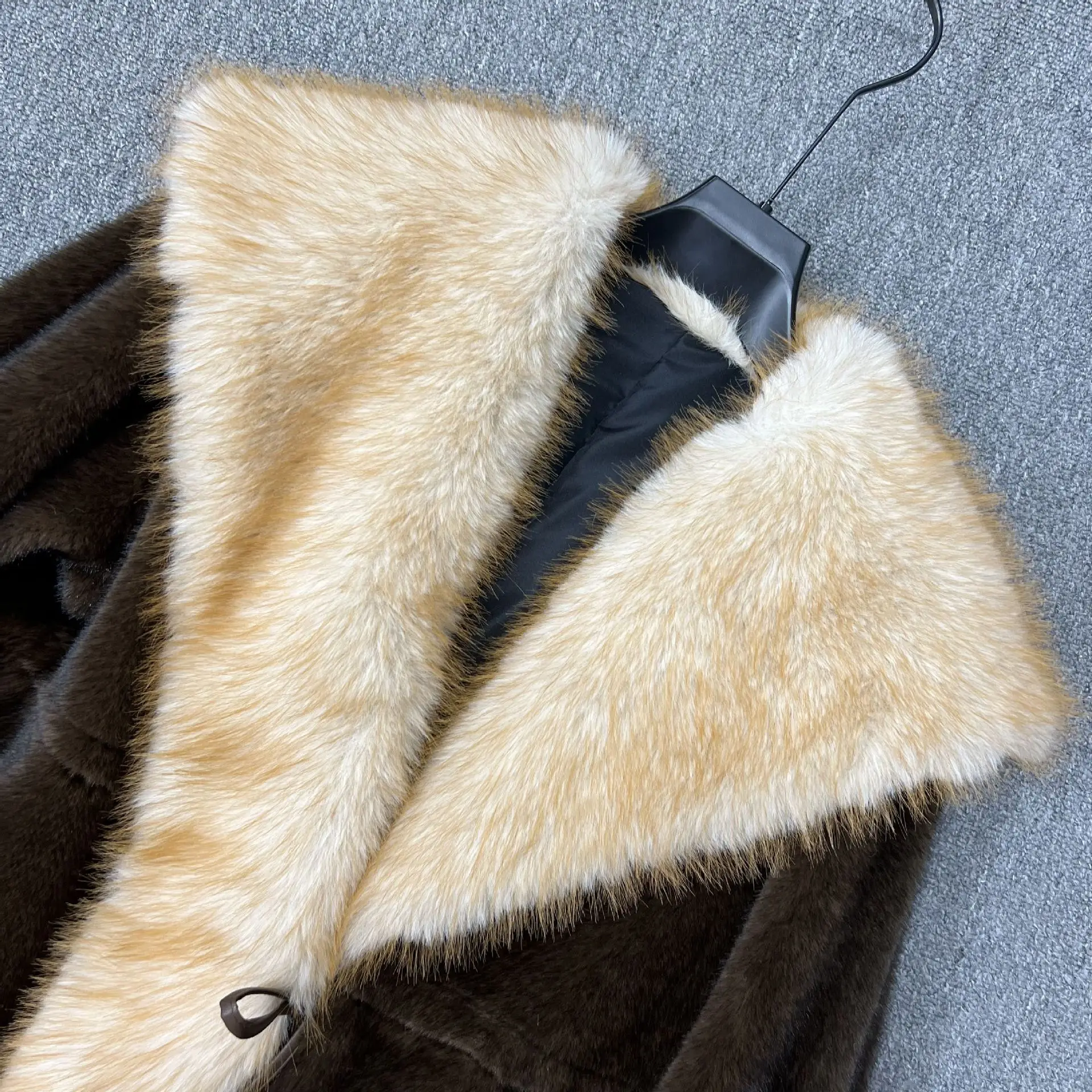 여성용 인조 밍크 퍼 코트 2025 겨울 신상 롱 한국 스타일 루즈핏 큰 퍼 칼라 우아하고 따뜻한 코트 트렌디