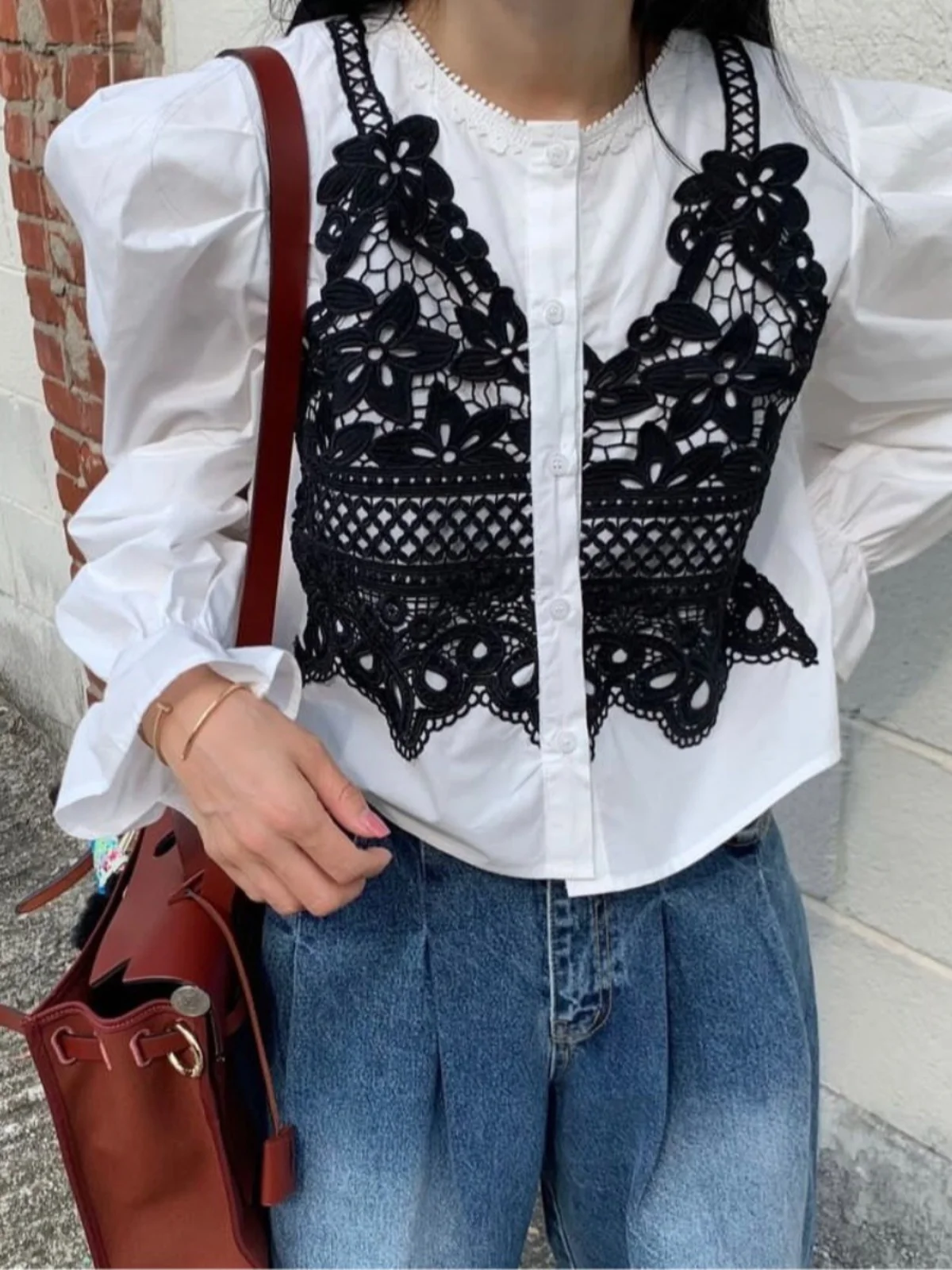 

Кружевной жилет с цветочным ремешком и крючком в стиле пэчворк Bubble Sve irt, женский свободный утягивающий топ для младшего возраста, модный топ из двух предметов из смеси хлопка