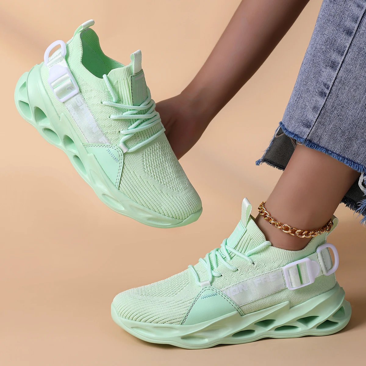 Lightweight Apple Green Mesh Blade Sneakers Breathable Anti-slip Outdoor Running Sports Shoes for Men Women