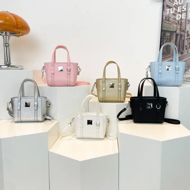 Minimalist High-End Diaper Bag Women Crossbody Messenger Bag Luxury Designer Handbag Elegant Leather Large Capacity Tote Bag