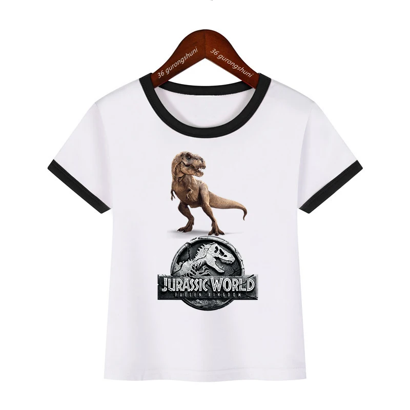 2024 Jura- Világ Logó Póló Dinoszaurusz Gúnyrajz nyomtatás Tyrannosaurus rex tshirt fiúknak lányok Adomány gyerekeknek ruhák Sztrájktörő Pöffeszkedés tops