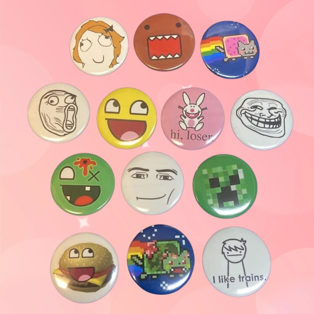 1pcs Vintage 2010s Meme Button Pins Set Nyan Cat Domo Kun Trollface Brooch Backpack Decor Fashion Jewelry Gift for Men Women
