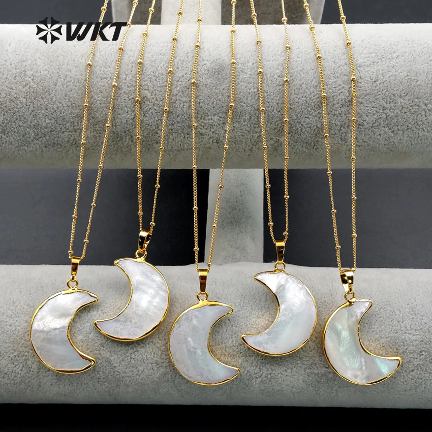 

WT-N1024 Wholesale Fashion Natural Sea Shell Pendant With 24 Gold Electroplated Beads Chain Necklace Jewelry Moon Shape