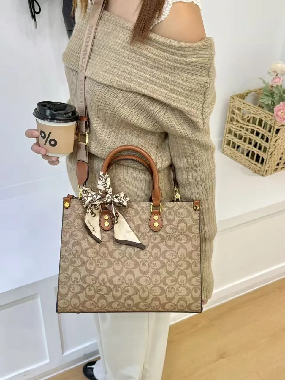 

Усовершенствованная сумка для сращивания 2025 года, многофункциональная сумка на одно плечо, большая вместительная сумка, диагональный крест, рюкзак для отдыха, большая сумка