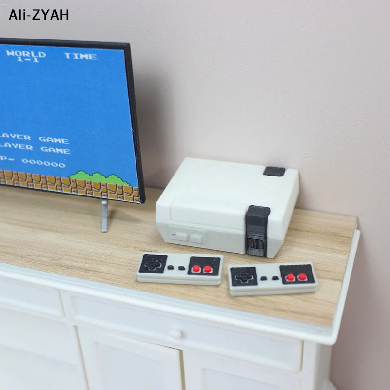 【Z】Dollhouse Host+Game Card+2 Controllers Mini Toys Model Gamepad Simulation Wireless Game Controller Doll House Accessories
