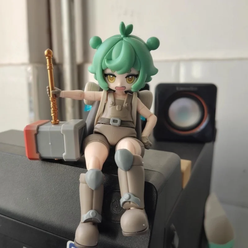 

New Hot Travel Account From Another World 03 Novice Blacksmith Hailey Smith Model Figurine Bjd Joint Movable Doll Gift Toy