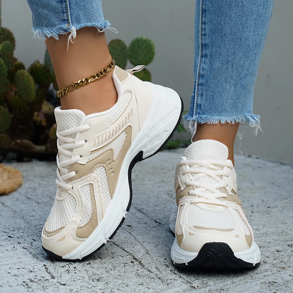 

Women's Chunky Sneakers - Lightweight, Breathable & Non-Slip, Fashion Platform Walking Shoes for All-Day Comfort