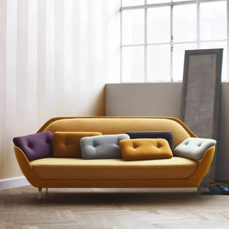 

Скандинавский современный диван из орехов из FRP, диван для отдыха в отеле