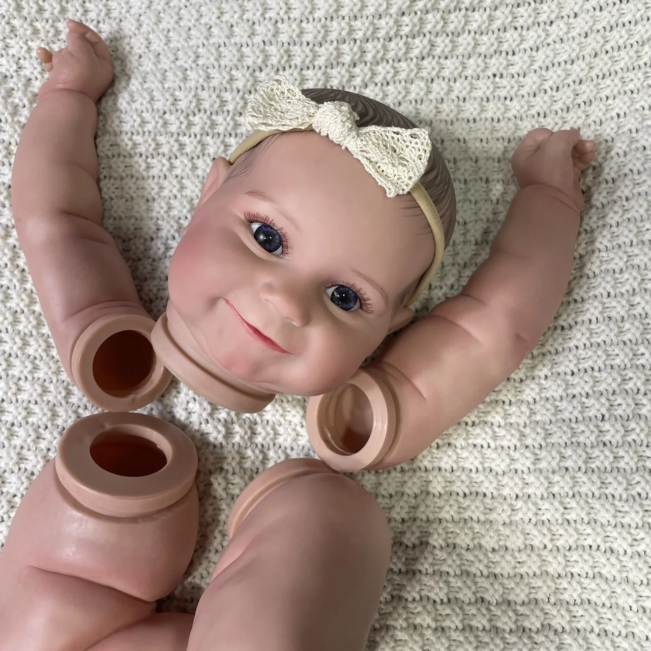 19/24inch Already Painted Reborn Baby Doll Maddie Kit Lifelike Soft Touch Flexible Unfinished Doll Parts With Cloth Body DIY Toy