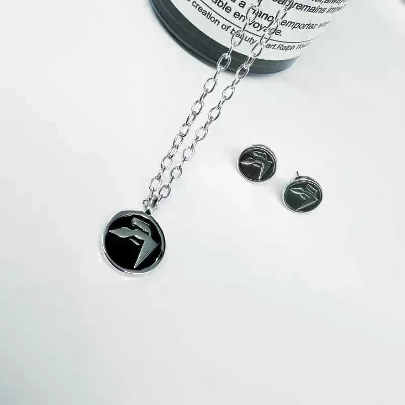 كمين محايد الراتنج قلادة جولة شعار تصميم هندسي للرجال والنساء بسيط الحد الأدنى نمط مجوهرات عالية الجودة الملحقات #4