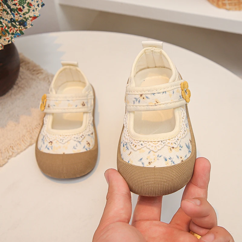 Toddler Casual Shoes Sweet Floral Kids Flat Shoes Toes Capped Soft Sole 2026 Brand New Baby Walking Shoes Non-slip Trendy