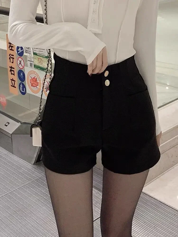 Elastic Wide Leg Shorts for Women In Spring and Summer High Waisted Black Hot Pants with Temperament