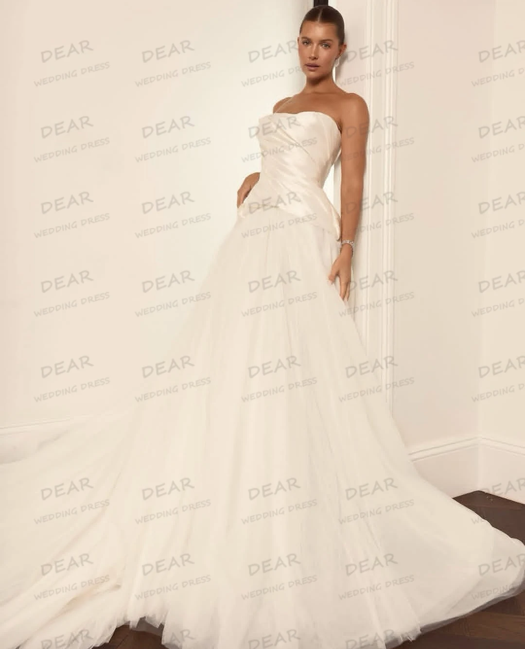 

Simple Sexy Wedding Dresses A Line Fluffy Tulle Appliques Women Satin Boat Neck Bride Gowns Vestidos De Novia Customized Party