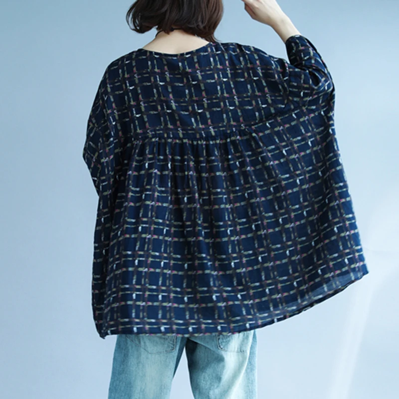 Wygodna koszulka z kwiatowym nadrukiem, wysoki stan, mały dekolt w serek, styl lalki, odzież damska plus size, nowa kolekcja wiosna-lato, uniwersalna.