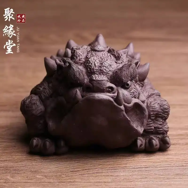 

Yixing Purple Sand Pet Ornaments Three-Legged Overlord Golden Toad Fully Handmade Famous Liu Zufing Set Tea Play Boutique Can Be