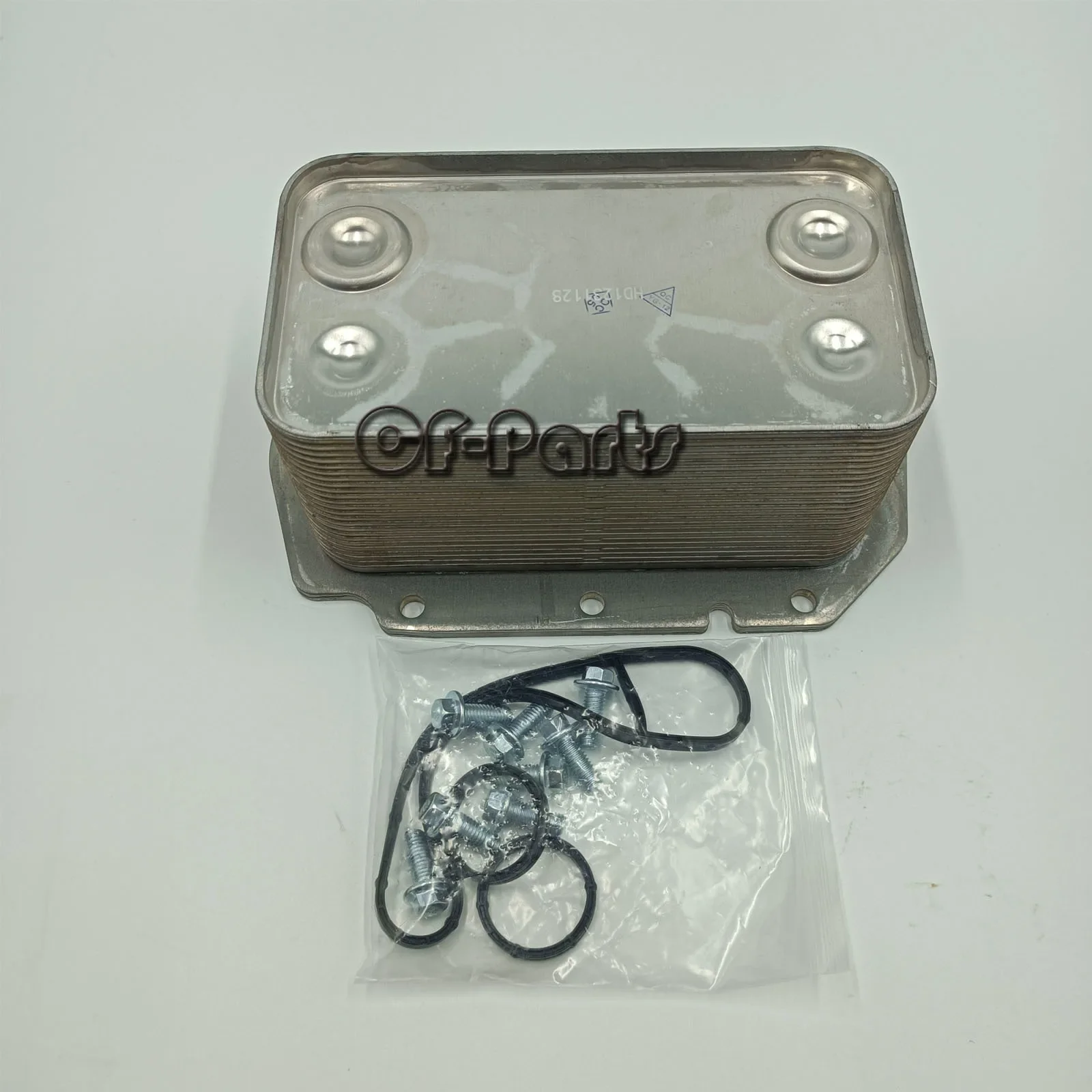 International Engine Oil Cooler Assy 1842417C91 For NAVISTAR DT466 DT577 Truck