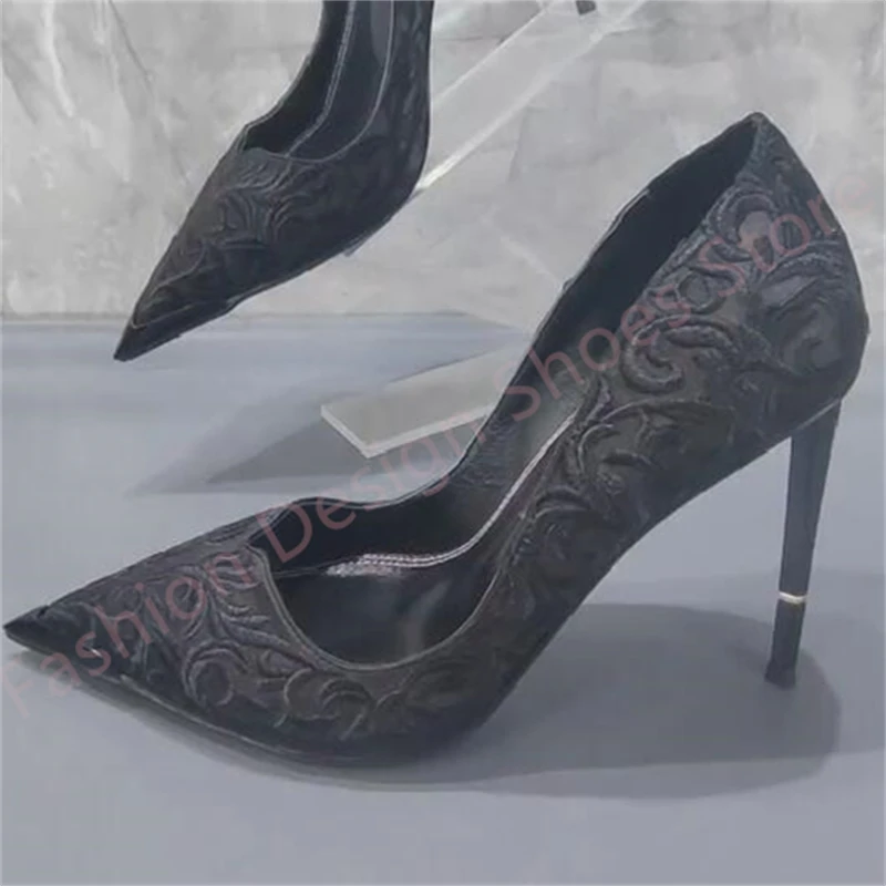 

Вышитые шелковые туфли-лодочки на высоком каблуке с острым носком для вечеринок и свадеб, новейший дизайн, женские туфли без застежек