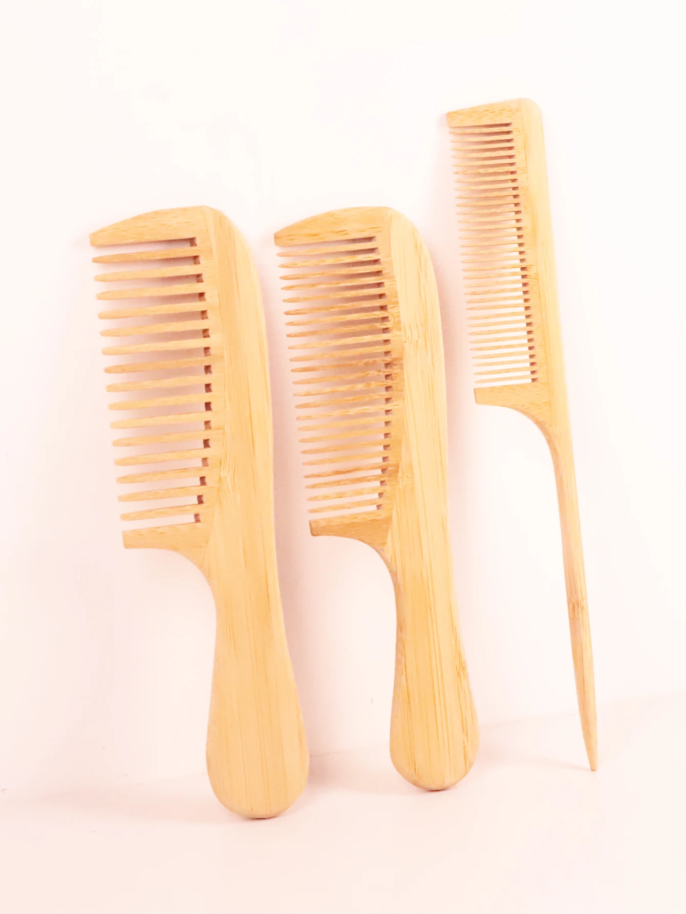 

Natural bamboo and wood combs, anti-static scalp massage bamboo and wood combs Special for real hair wigs