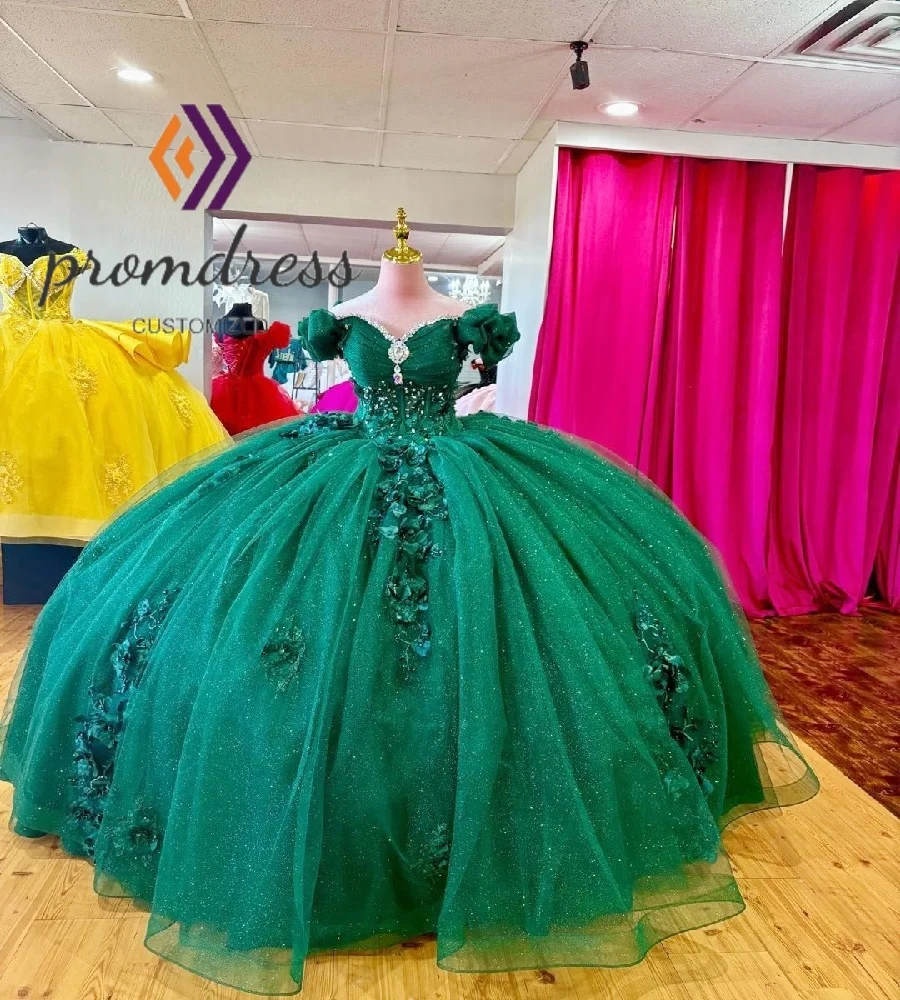 فستان Quinceanera أخضر مبهر مع زهور ثلاثية الأبعاد بدون أكتاف فستان حفلة Vestidos De Xv Años كريستال مطرز رقيق مخصص