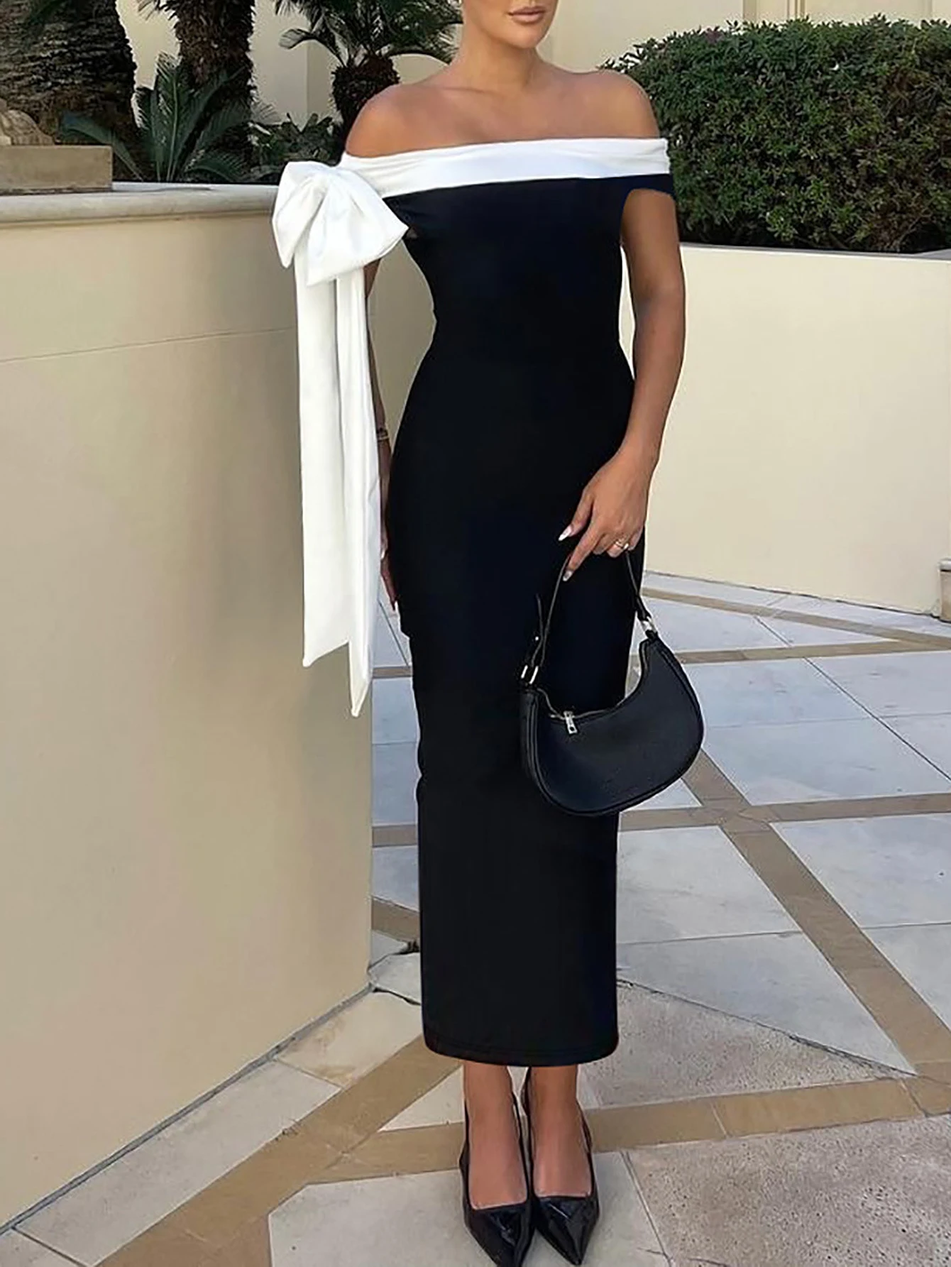 Abito estivo elegante da donna Abito lungo aderente con maniche corte e spalle scoperte con lacci in colore a contrasto per appuntamenti