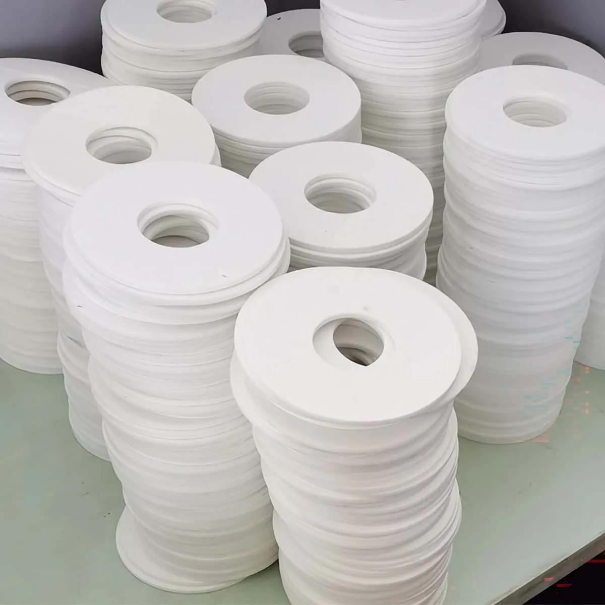 Asbestos Free Ceramic Fiber Paper High Temp Aluminum Silicate Insulation Seal Gasket For Engine Flange