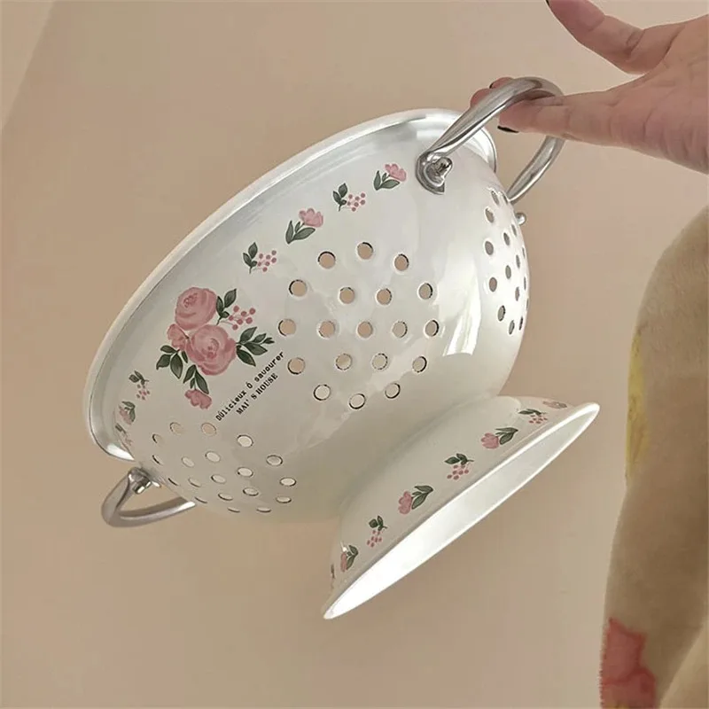 Enamel Fruit Basket French Vintage Pink Rose Kitchen Draining Basket Elegant Living Room Fruit Tray Elegant White Storage Basket