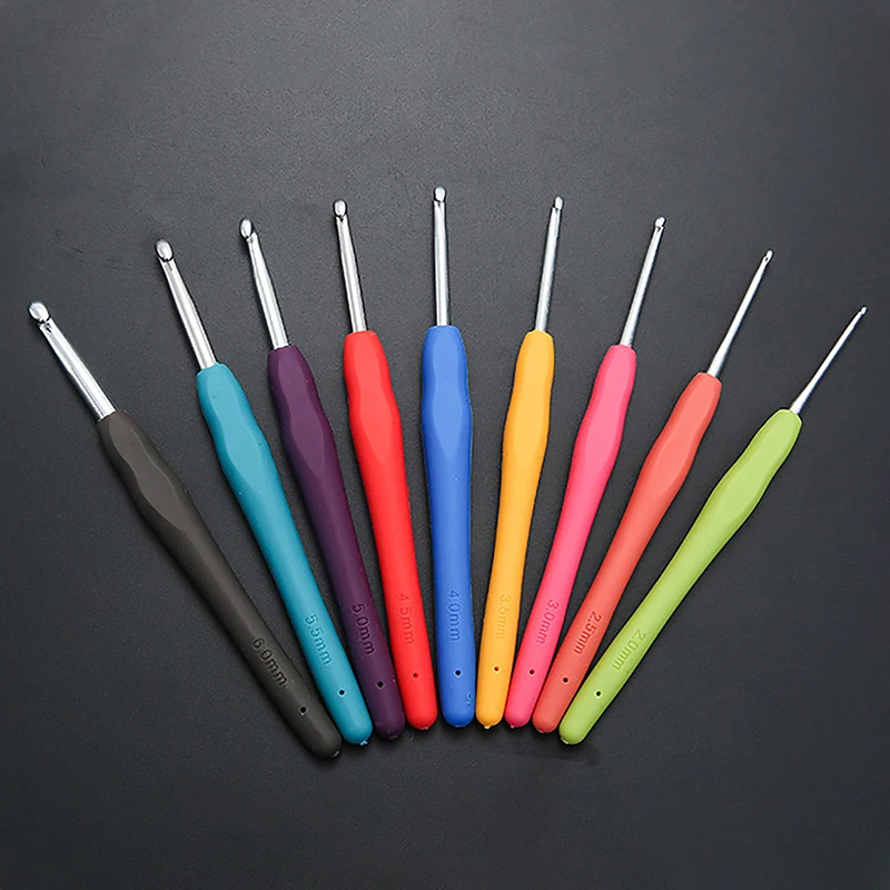 Ergonomic Multi Colour Crochet Hooks Yarn Knitting Needles 2-8mm With For Case T 87HA Random Color