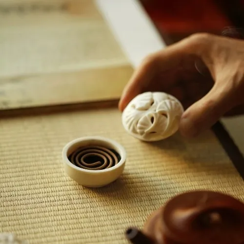 Invisible engraving round box, pan incense jewelry, desktop storage box, collection of high-end Chinese handicrafts, gift-giving