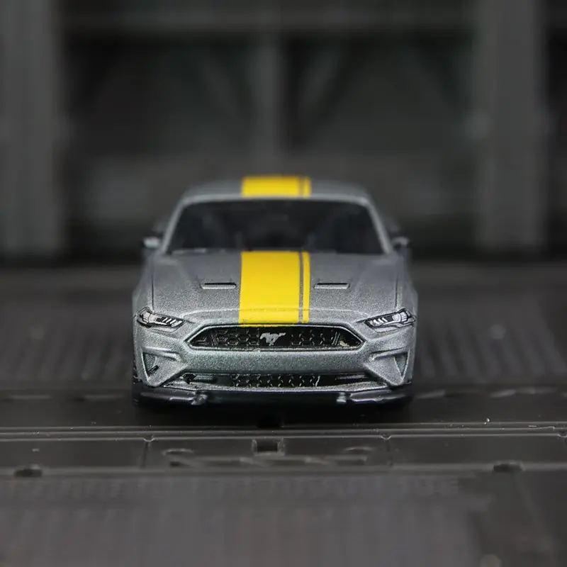 1: 64 Simulation Ford Mustang 2018 GT, Static Model, Metal Collectible Gift Car