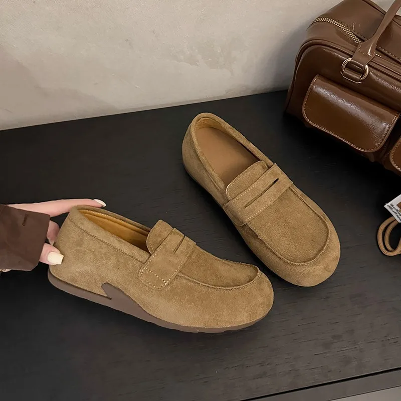 حذاء بدون كعب نسائي مكتنز لخريف 2025 |   الشقق الرجعية والابي مستوحاة |   الأحذية الجمالية الأكاديمية القديمة