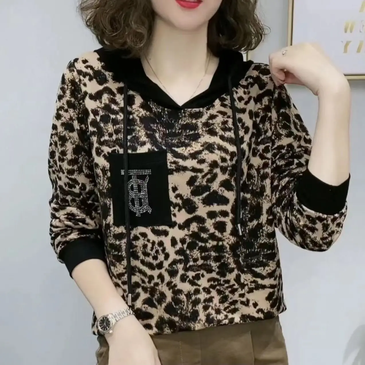 Autumn Elegant Fashion Leopard Long Sleeve Pullovers for Women Hoodies 2022 New Chic Diamonds Blouses Oversized Tops T-Shirt