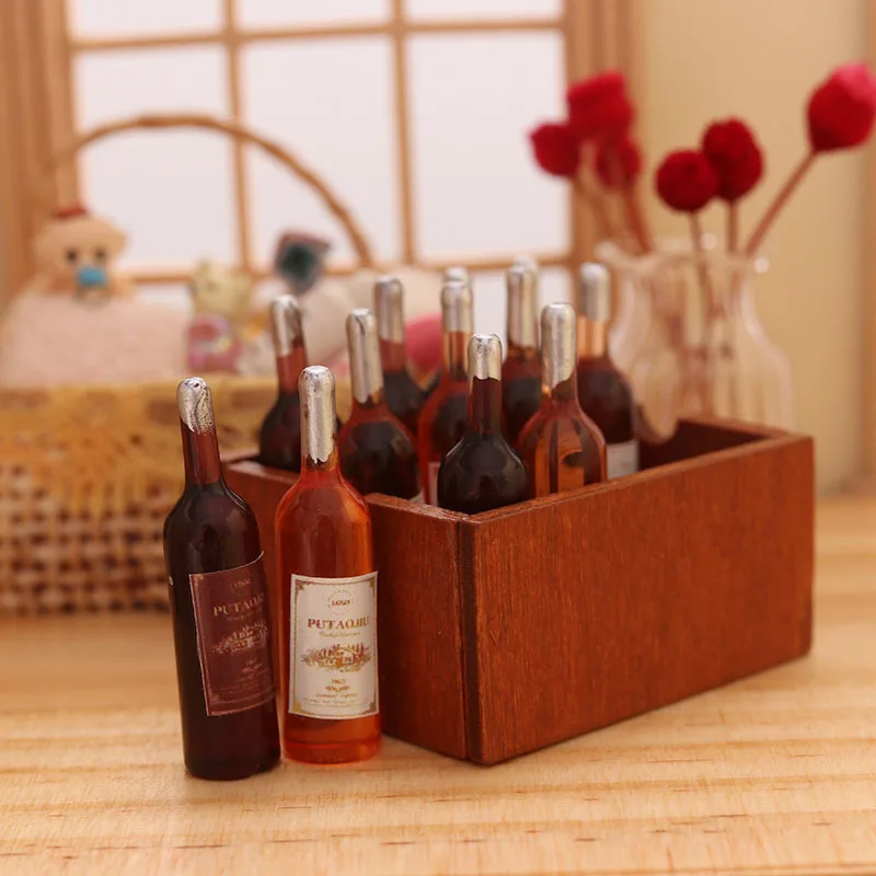 Dollhouse Mini A Basket of Red Wine Miniature Items Drinks Imported Wines and Liquors 1:12 BJD Ob11 Doll House Accessories Toys