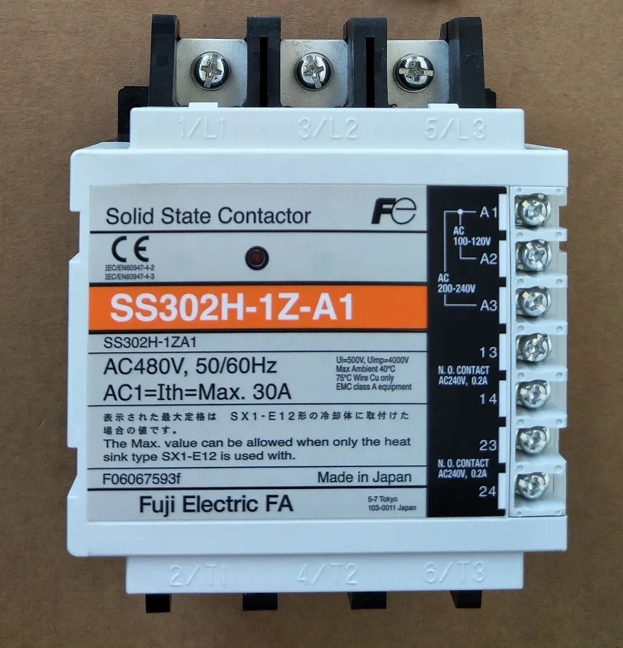 

FUJI Solid-state Contactor SS302H-1Z-A1 SS303H-1Z-A1 AC480V 50/60HZ 30A