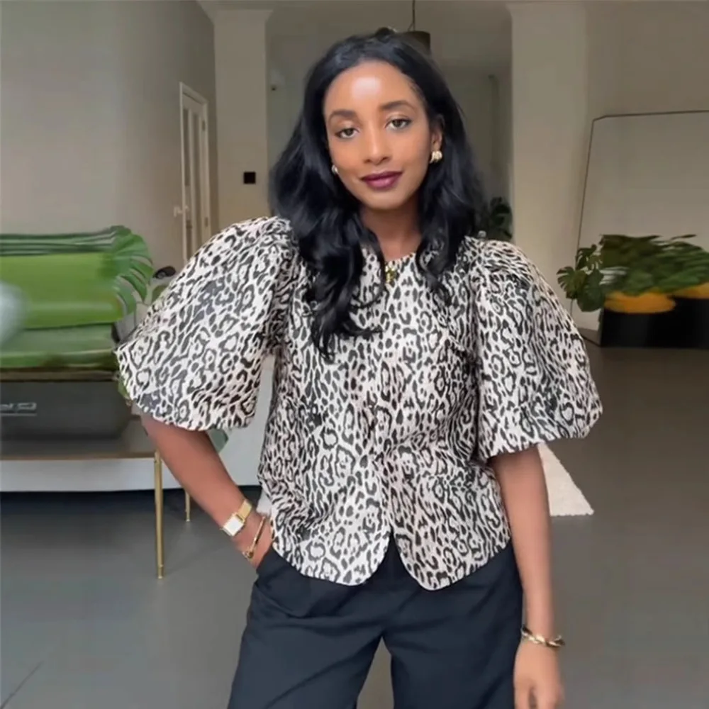 

2025 spring and summer European and American cross-border new fashion casual leopard print crew neck cardigan bubble sleeve top