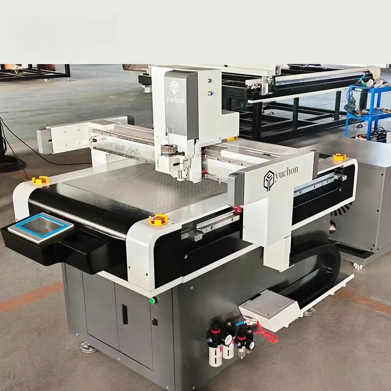 Dust-free, tool-free gasket cutting machine with precision vibrating blades