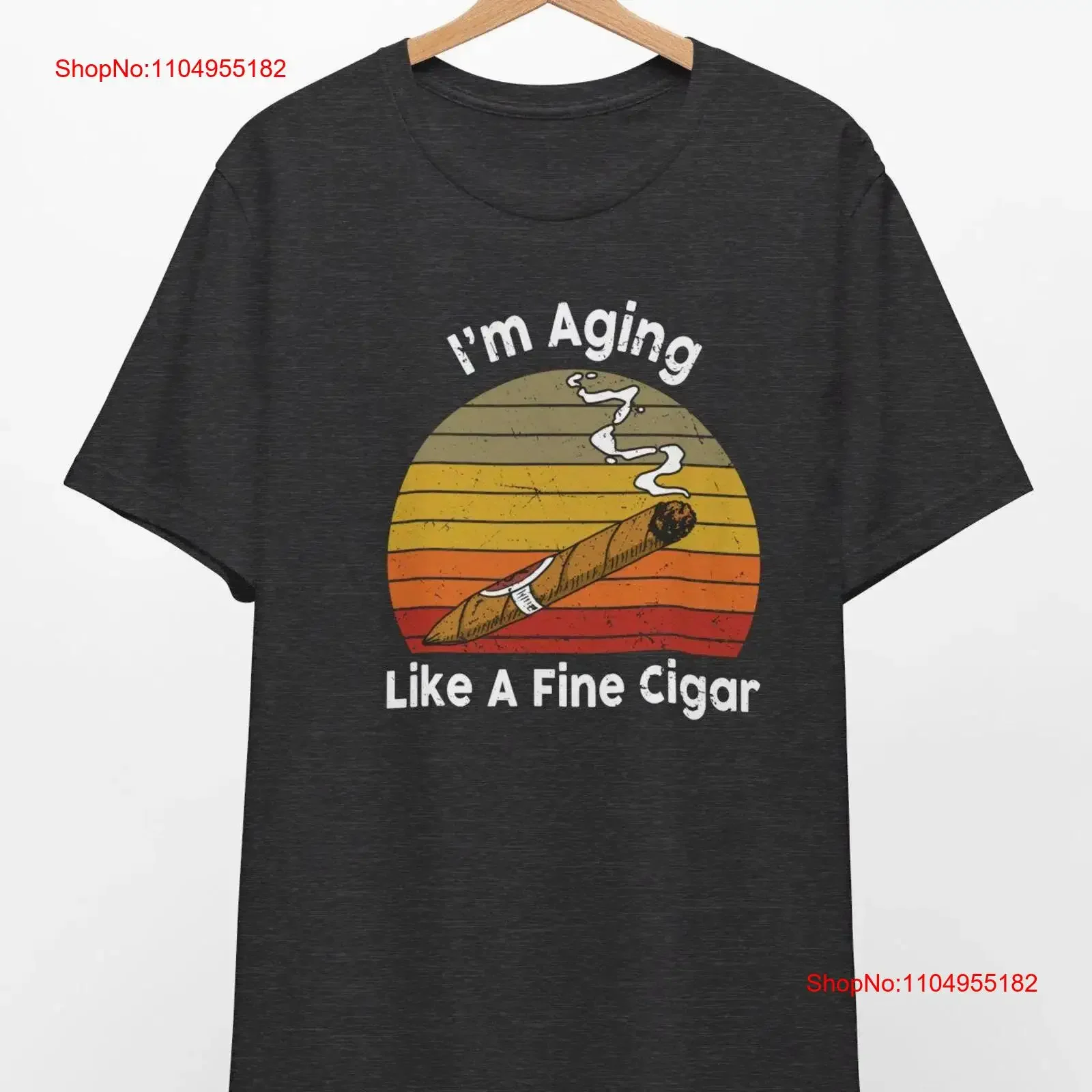 

Я старею, как тонкая рубашка с сигарой, футболка с графическим курением, винтажный стираный топ для повседневной одежды, универсальный