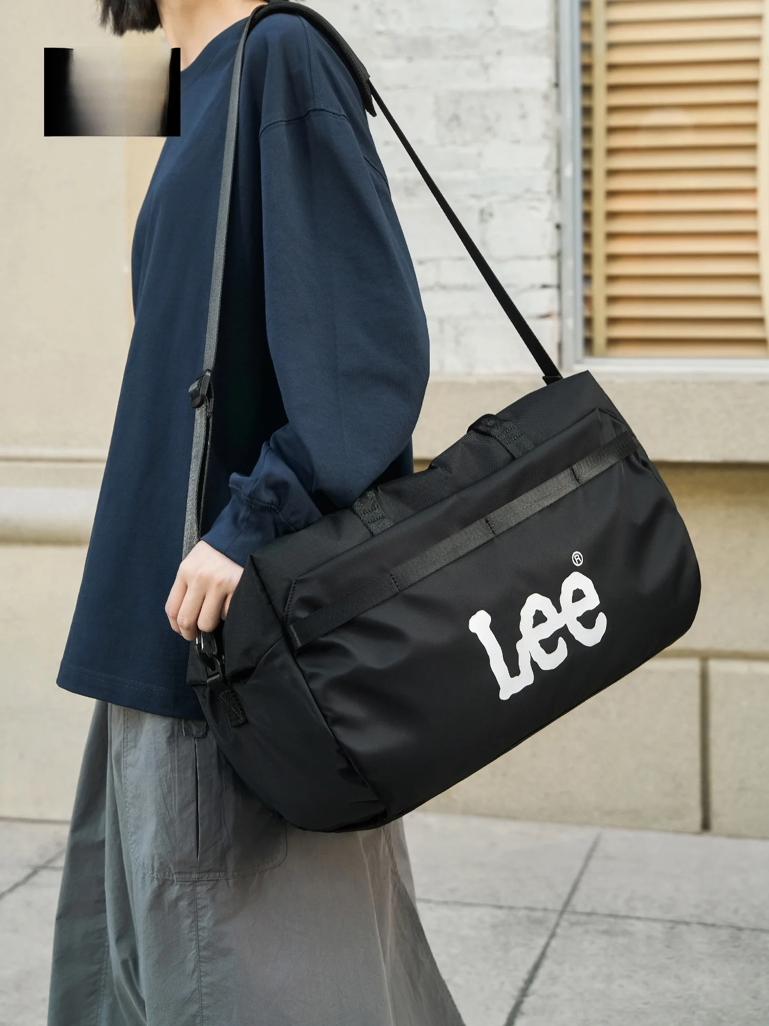sac-de-sport-et-de-fitness-grande-capacite-pour-l'exterieur-sac-de-voyage-pour-courts-sejours-sac-de-rangement-a-main-pour-homme-avec-separation-humide-et-seche