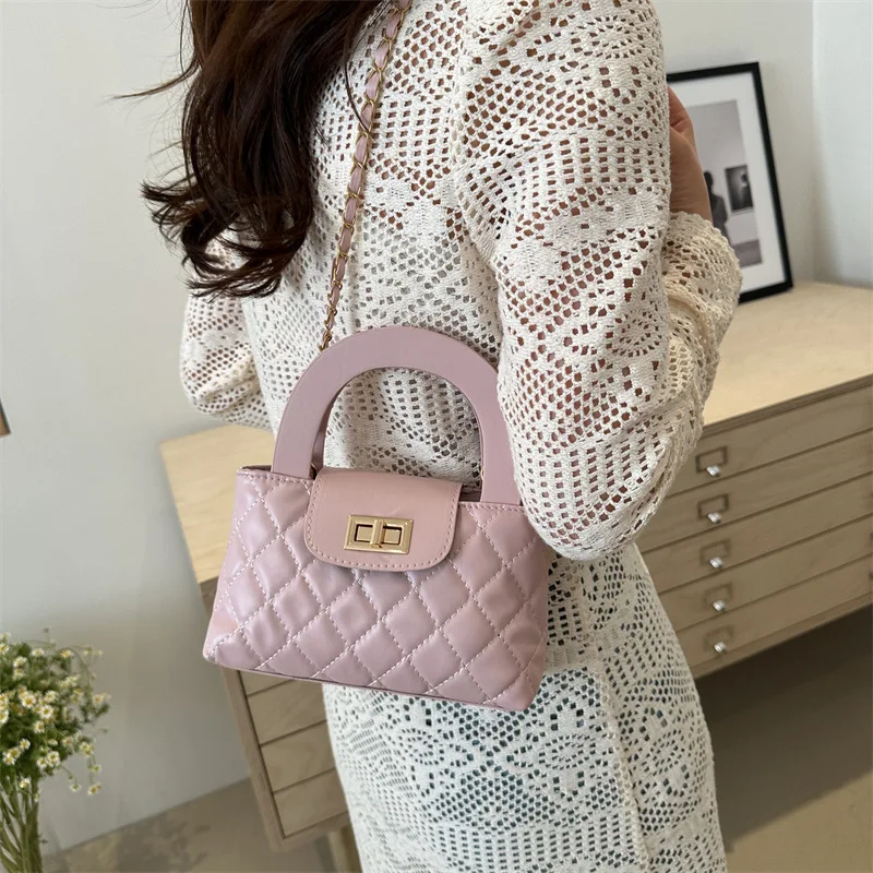 

Retro Fashion Handbag Women's New Solid Color Temperament Rhombus Lock Chain Bag Trendy Texture Messenger Bagsmall Square Bag ﻿