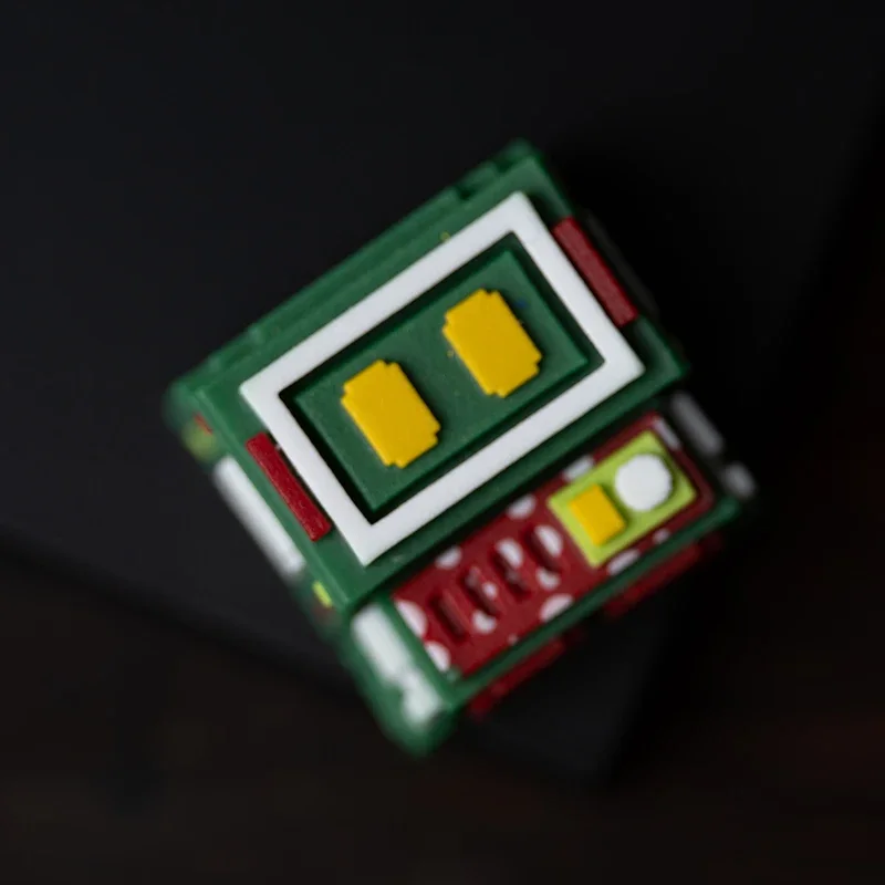 Mechanical Keyboard Handmade Customized Cute Pixel Wind Robot Personalized Resin Keycaps