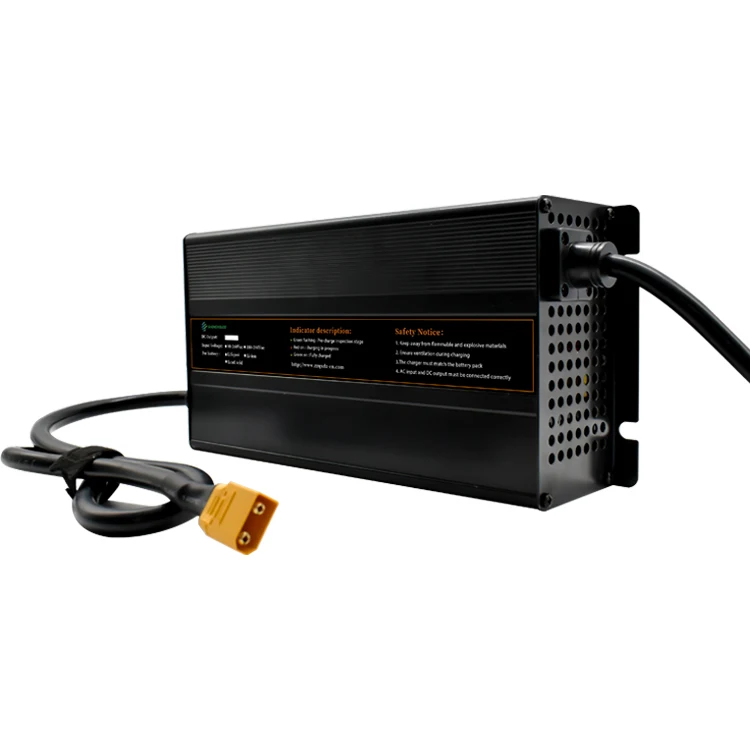 

90 В-260 В вход 2000 Вт переменного тока в постоянный ток IP34 водонепроницаемое автомобильное портативное зарядное устройство новой энергии