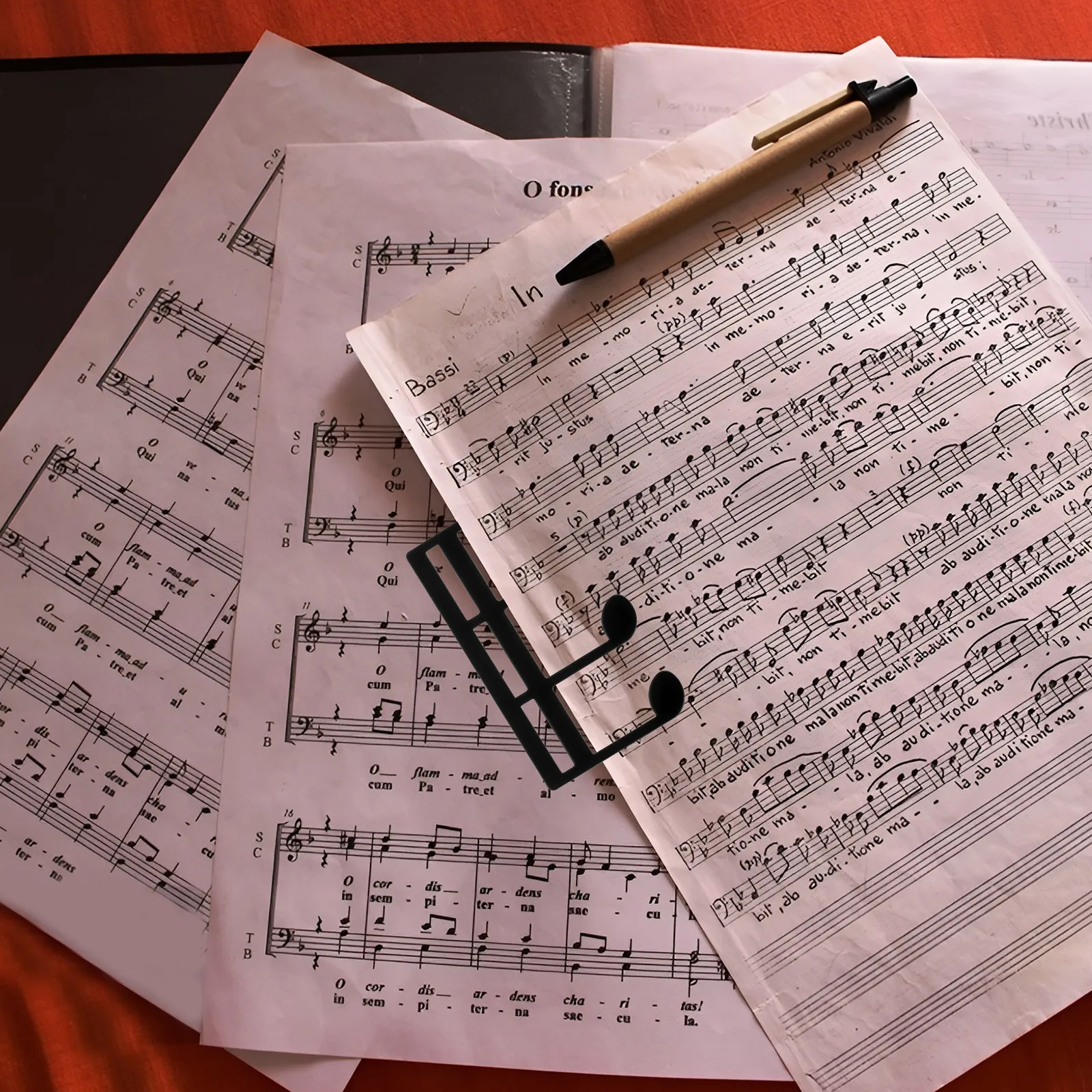 

Folder Durable Metal Sheet Music Clip Strong Clamping Portable Piano Book Clip Page Holder Keyboard Music Bookmark Suitable