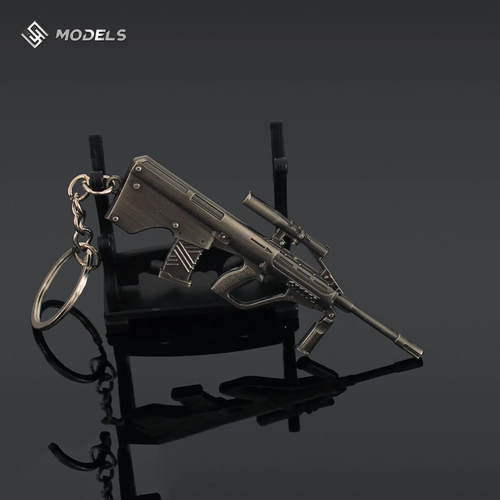 

9CM Mini Gun Model Keychain Model AUG Jewelry Weapon Metal Pendant Key Chain Bag Car Key Holders Gift For Kids Men