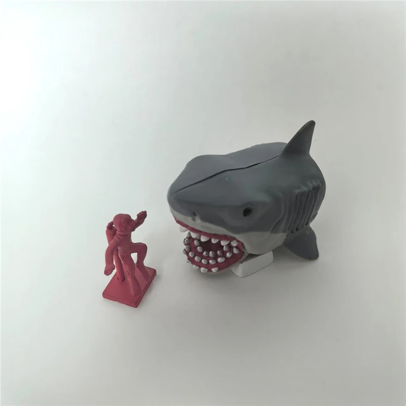 Cartoon Anime Sea Life Jaw Scena Ornamento Giocattolo Teatro Prop Grande squalo bianco Simulazione Giocattolo Figura Modello Collezione limitata Regalo