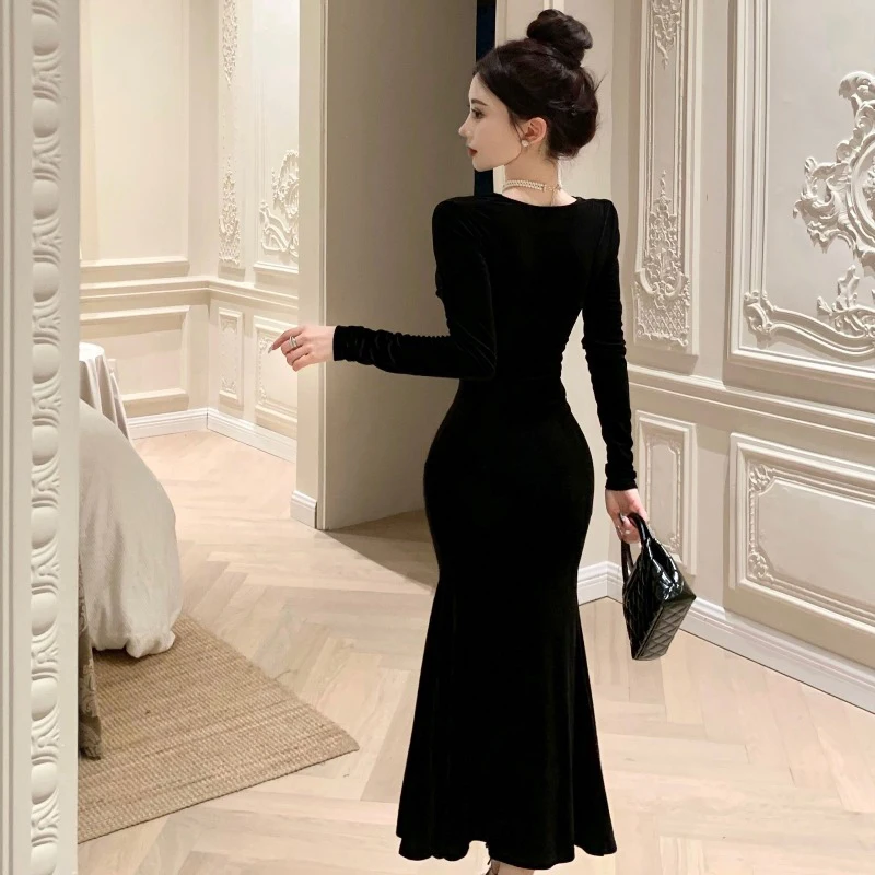 Black V-neck velvet dress women's autumn winter sexy evening party long dress women's formal occasion luxury fishtail dress 2024